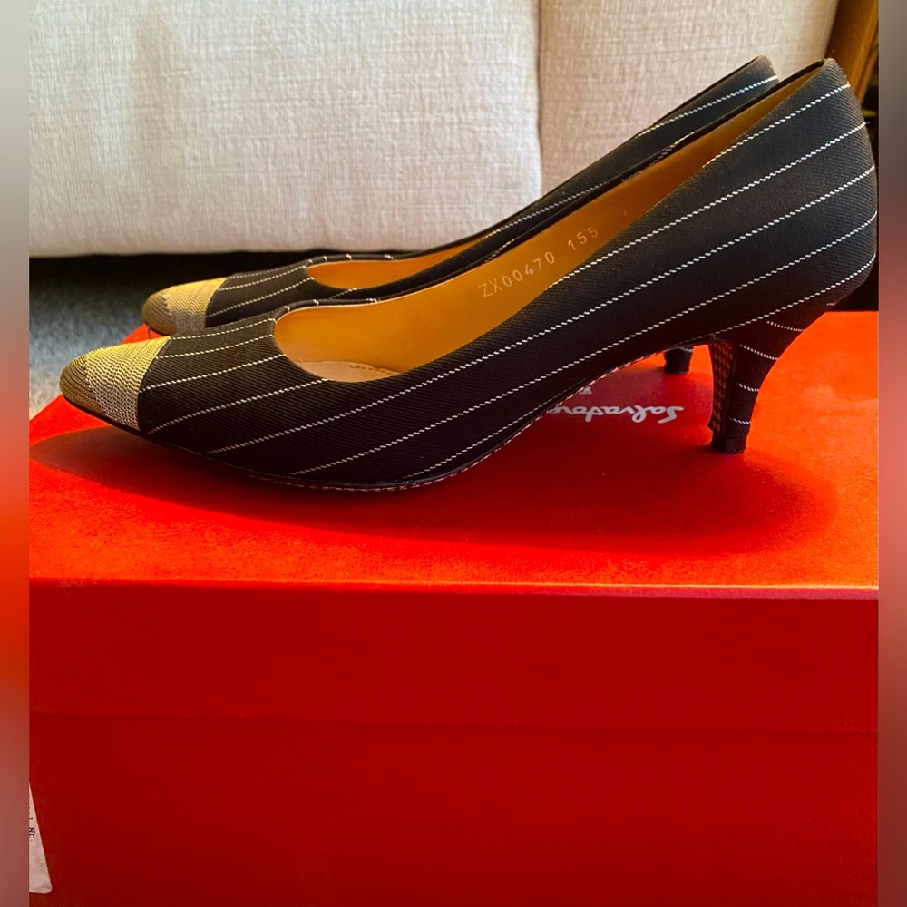 Salvatore Ferragamo Pinstripe Pump Heels, Size 7